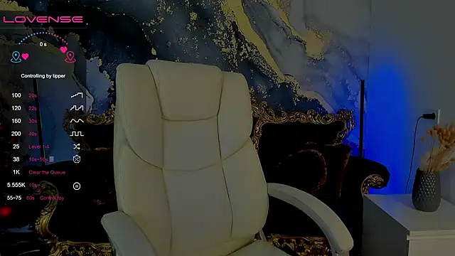 Snapshot of MagicLilu chatting on January 2025 06:45:02 AM MagicLilu online show from January 2025 06:45:02 AM