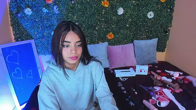 Snapshot of Tiffany_sander chatting on January 2025 07:21:01 AM Tiffany sander online show from January 2025 07:21:01 AM