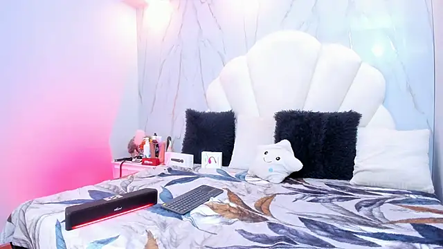 Snapshot of Tiffany_sander chatting on March 2025 03:26:02 AM Tiffany sander online show from March 2025 03:26:02 AM