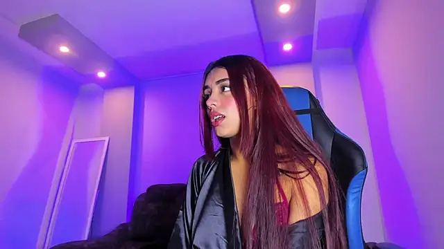 Snapshot of Tiffany_sander chatting on September 2025 03:44:01 AM Tiffany sander online show from September 2025 03:44:01 AM