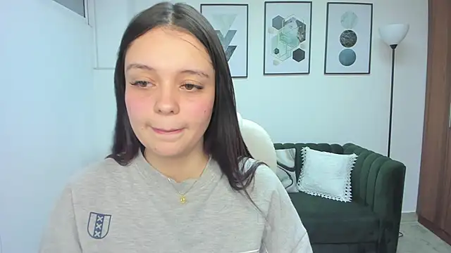 Bella-hadiid online show from February 2025 11:28:02 AM