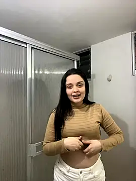 Bella-hadiid online show from September 2025 11:27:02 PM