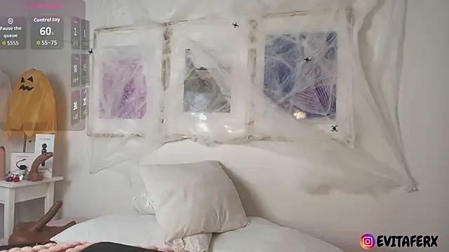 Eva depp online show from October 2025 01:45:02 PM