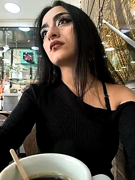 Lila Desiree online show from October 2025 01:56:02 PM