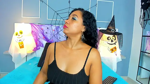 Kamila-Kane online show from October 2025 10:59:02 PM