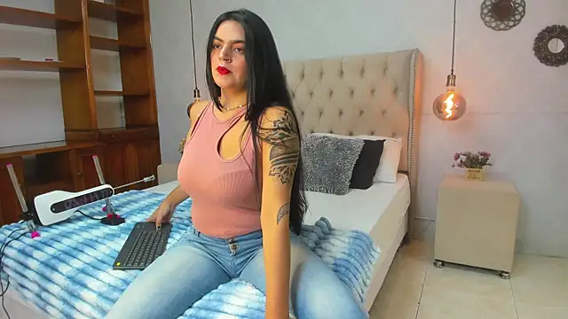 scarleett brown  online show from January 2025 07:08:01 PM
