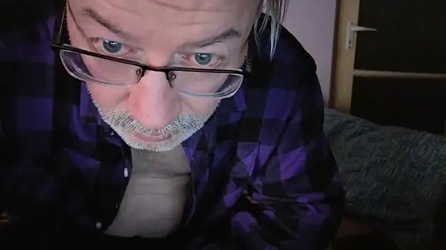 loverboyxxx69 online show from November 2025 02:54:01 AM