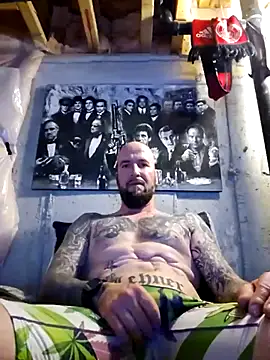Beardedtattood online show from December 2024 02:54:01 AM
