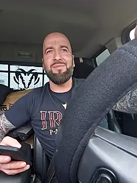 Beardedtattood online show from January 2025 06:24:02 PM