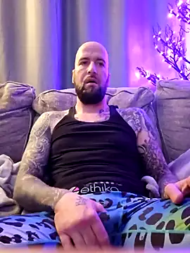 Beardedtattood online show from January 2025 11:54:02 AM