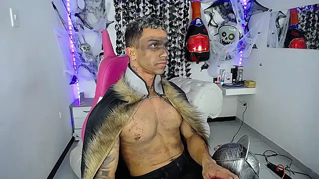 Snapshot of Leonard_Price chatting on November 2025 01:51:02 AM Leonard Price online show from November 2025 01:51:02 AM