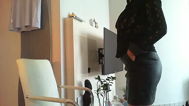 Snapshot of __Angel78__ chatting on October 2025 06:31:01 AM Angel78 online show from October 2025 06:31:01 AM