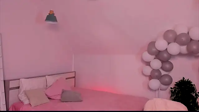 Dark Lola  online show from January 2025 12:36:02 PM