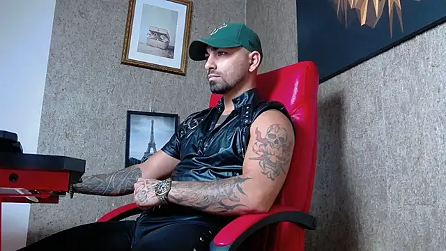 NigelBoydXXX online show from December 2024 06:44:01 PM