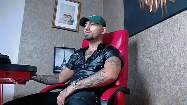 NigelBoydXXX online show from December 2024 09:50:01 PM