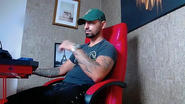 NigelBoydXXX online show from December 2024 06:56:02 PM