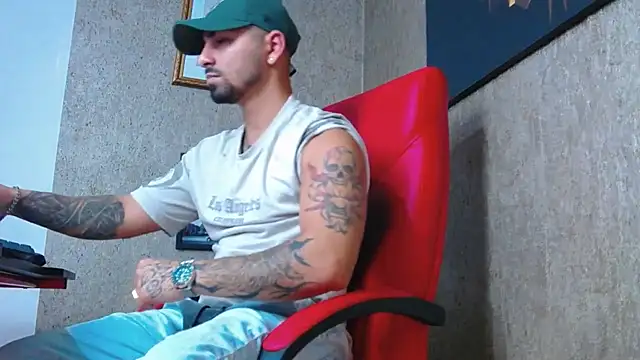 NigelBoydXXX online show from January 2025 05:09:02 PM