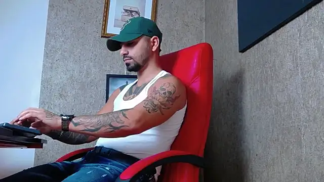 NigelBoydXXX online show from January 2025 06:41:02 AM