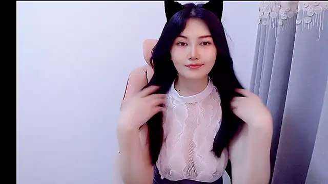 Snapshot of Little-sweet chatting on October 2025 02:22:02 AM Little-sweet online show from October 2025 02:22:02 AM