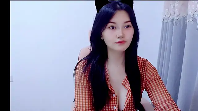 Snapshot of Little-sweet chatting on October 2025 02:33:01 AM Little-sweet online show from October 2025 02:33:01 AM