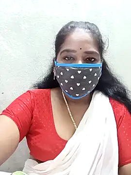 Snapshot of MaaliiiPonuTamil chatting on October 2025 12:54:02 AM MaaliiiPonuTamil online show from October 2025 12:54:02 AM