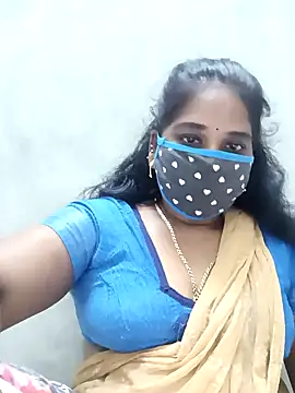 Snapshot of MaaliiiPonuTamil chatting on October 2025 01:23:02 PM MaaliiiPonuTamil online show from October 2025 01:23:02 PM