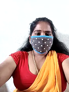 Snapshot of MaaliiiPonuTamil chatting on October 2025 07:42:02 AM MaaliiiPonuTamil online show from October 2025 07:42:02 AM