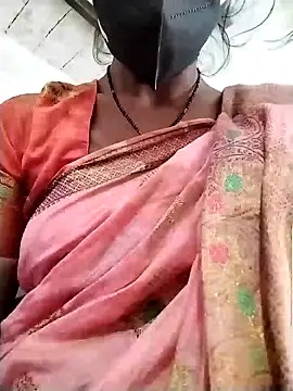 Snapshot of MAAYRA0809 chatting on February 2025 07:35:01 AM MAAYRA0809 online show from February 2025 07:35:01 AM