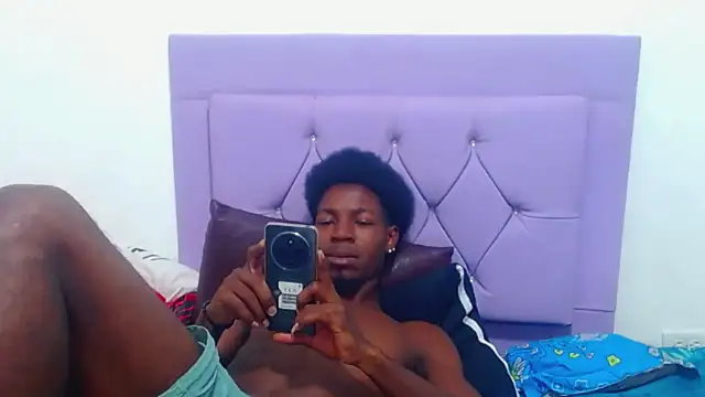 Snapshot of jaycolinss chatting on September 2025 11:28:02 PM jaycolinss online show from September 2025 11:28:02 PM