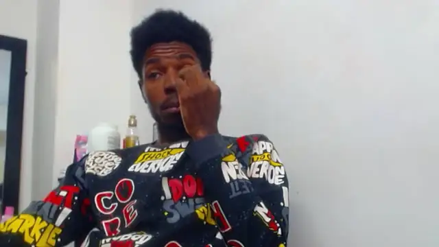 Snapshot of jaycolinss chatting on October 2025 11:55:02 AM jaycolinss online show from October 2025 11:55:02 AM