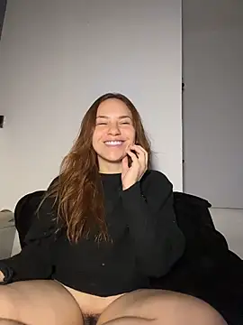 Snapshot of AgnesCampp chatting on October 2025 10:11:02 PM AgnesCampp online show from October 2025 10:11:02 PM