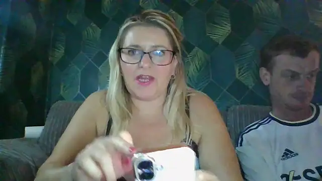 Snapshot of SweetXCandyX chatting on November 2025 05:45:02 PM SweetXCandyX online show from November 2025 05:45:02 PM