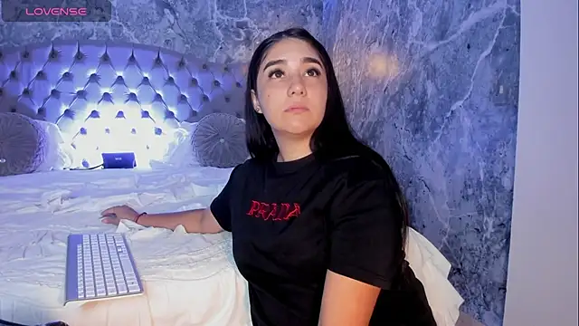 Belliinda 21 online show from October 2025 07:02:01 PM