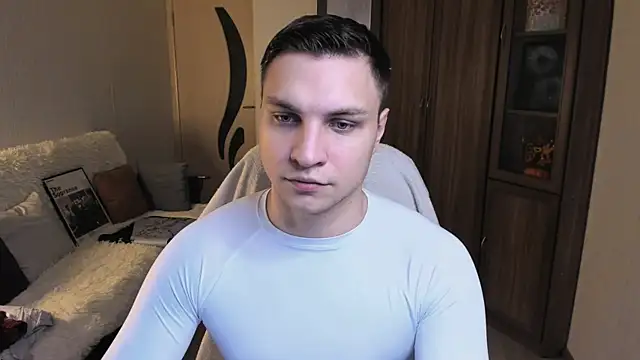 handsome guy01 online show from September 2025 06:56:02 PM