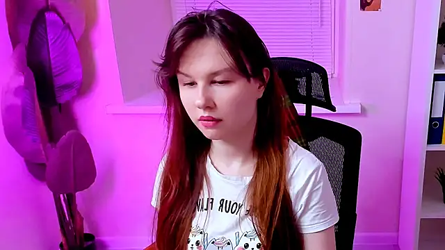 CarolGiggly online show from October 2025 12:17:01 PM