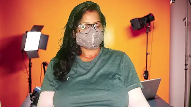 mamoni91 online show from September 2025 03:33:02 AM