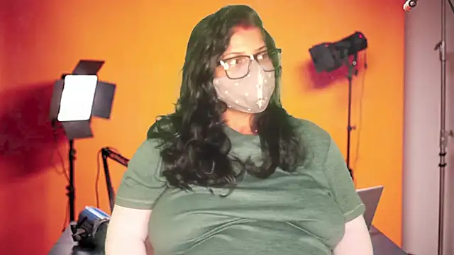 mamoni91 online show from October 2025 03:19:01 AM