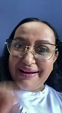 GiaNahomi online show from December 2024 03:11:01 PM