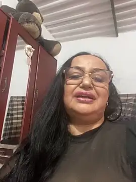 GiaNahomi online show from January 2025 11:31:01 PM