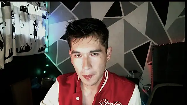 Snapshot of samael1107 chatting on December 2024 10:01:02 PM samael1107 online show from December 2024 10:01:02 PM