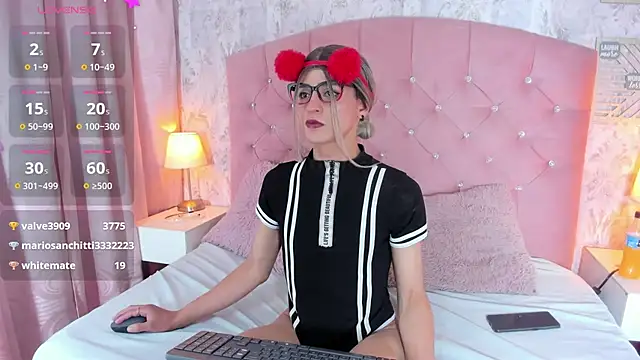 Snapshot of blaiine_colfer chatting on March 2025 07:43:02 AM blaiine colfer online show from March 2025 07:43:02 AM