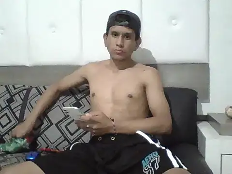 Snapshot of oiram27 chatting on October 2025 05:04:02 AM oiram27 online show from October 2025 05:04:02 AM