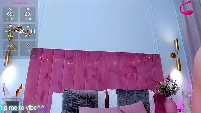 Snapshot of Mayzzie chatting on February 2025 03:41:02 AM Mayzzie online show from February 2025 03:41:02 AM