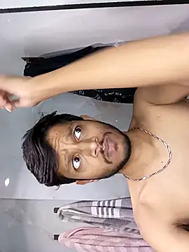 Snapshot of skinnyyyyyyyyy chatting on February 2025 03:07:01 AM skinnyyyyyyyyy online show from February 2025 03:07:01 AM