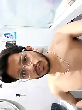 Snapshot of skinnyyyyyyyyy chatting on February 2025 03:43:02 AM skinnyyyyyyyyy online show from February 2025 03:43:02 AM