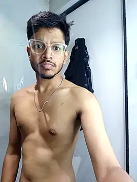 Snapshot of skinnyyyyyyyyy chatting on October 2025 03:37:02 AM skinnyyyyyyyyy online show from October 2025 03:37:02 AM