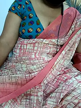 Snapshot of Yours_Radika chatting on March 2025 07:56:01 PM Yours Radika online show from March 2025 07:56:01 PM