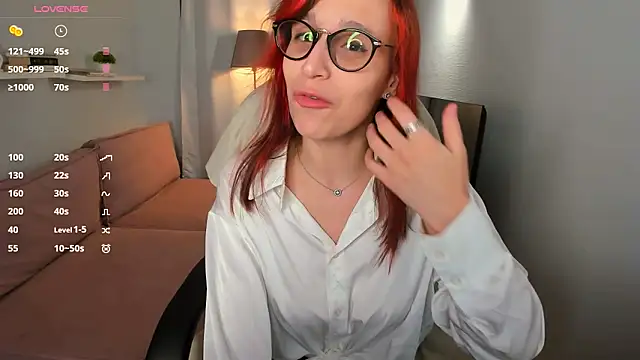 Dora Marcelli online show from October 2025 06:56:02 AM