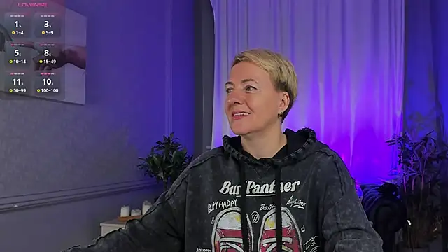 Snapshot of Nika_Smit chatting on October 2025 05:07:01 AM Nika Smit online show from October 2025 05:07:01 AM