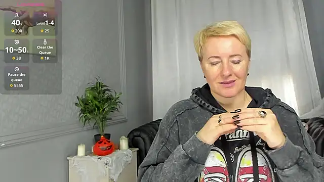 Snapshot of Nika_Smit chatting on October 2025 10:16:02 AM Nika Smit online show from October 2025 10:16:02 AM